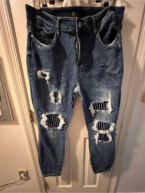 Judy Blue Women’s  Slim Straight Ripped Blue Jeans with Striped Patch